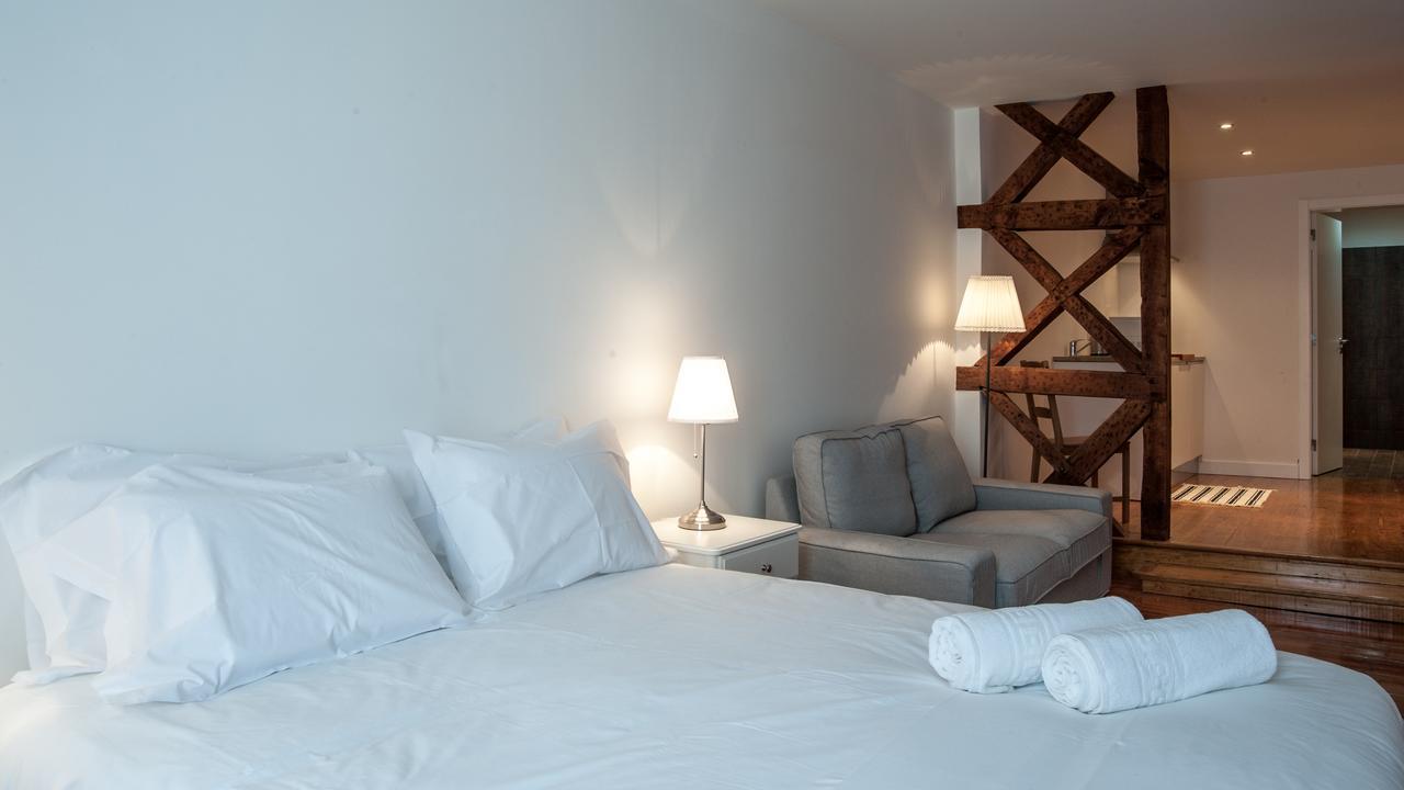 Gs Chiado Boutique Studios & Suites Lisbon Bagian luar foto