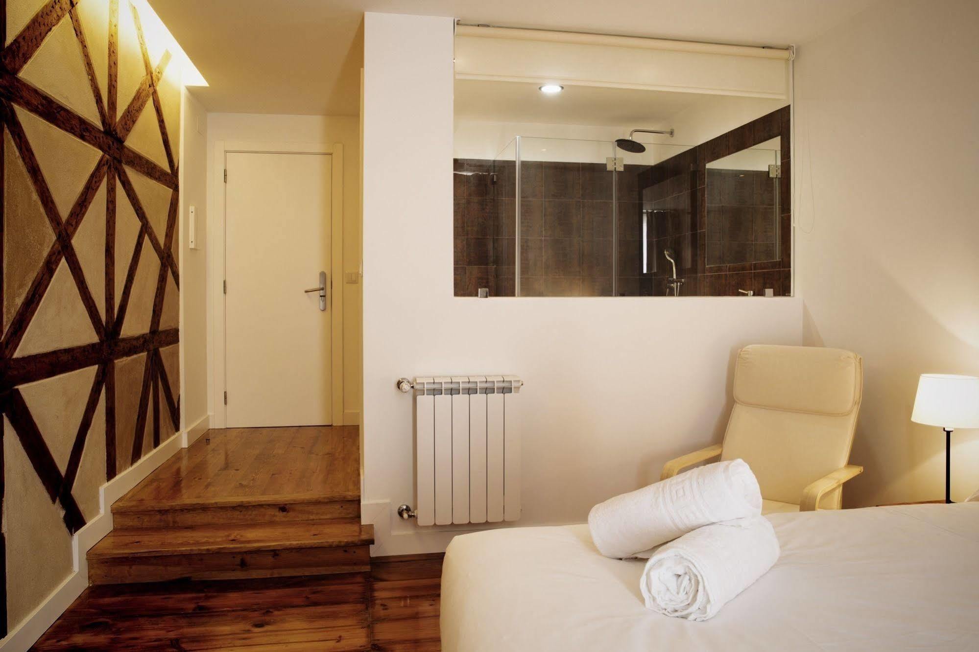 Gs Chiado Boutique Studios & Suites Lisbon Bagian luar foto
